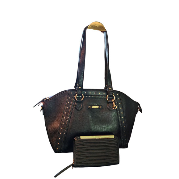Jessica Simpson black faux leather shoulder bag with matching wallet. - Picture 1 of 9